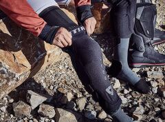 REVIT SCRAM DİZLİK SIYAH - L